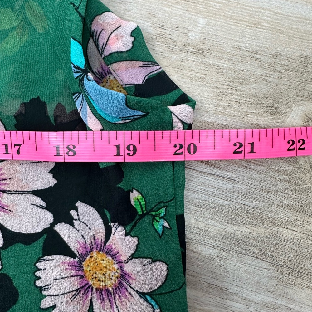 CaBI Green Floral Sheer Lightweight Top Blouse Small - Picture 11 of 12